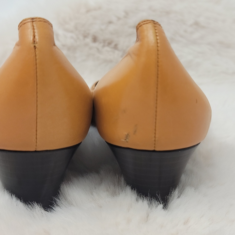 Salvatore Ferragamo Leather Heels 6.5 - Picture 5 of 7